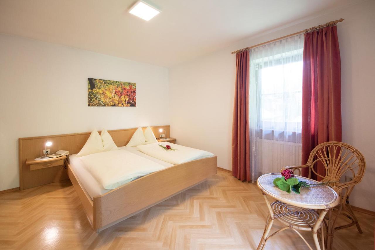 Apartments Herrnhofer Caldaro Exterior foto