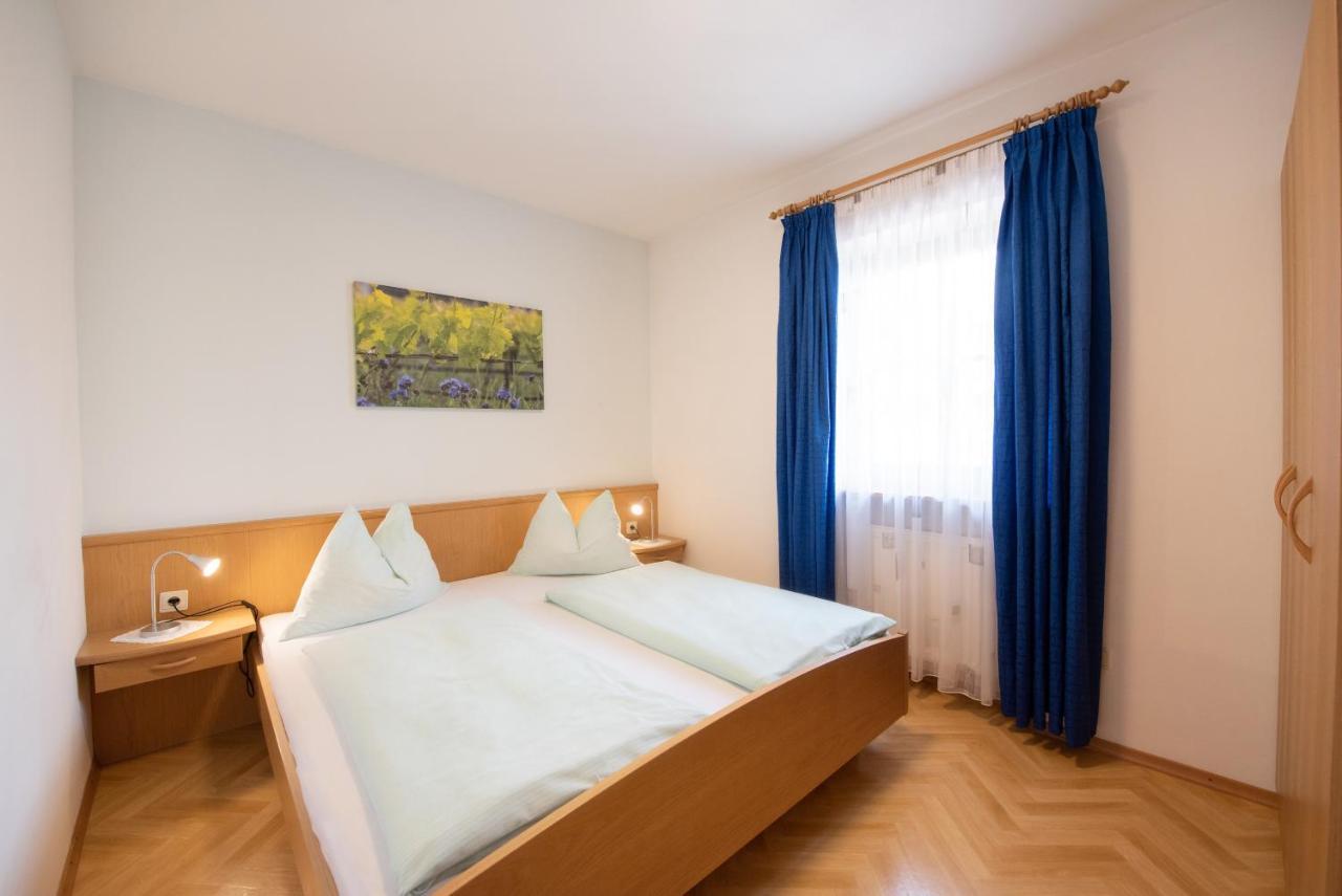 Apartments Herrnhofer Caldaro Exterior foto